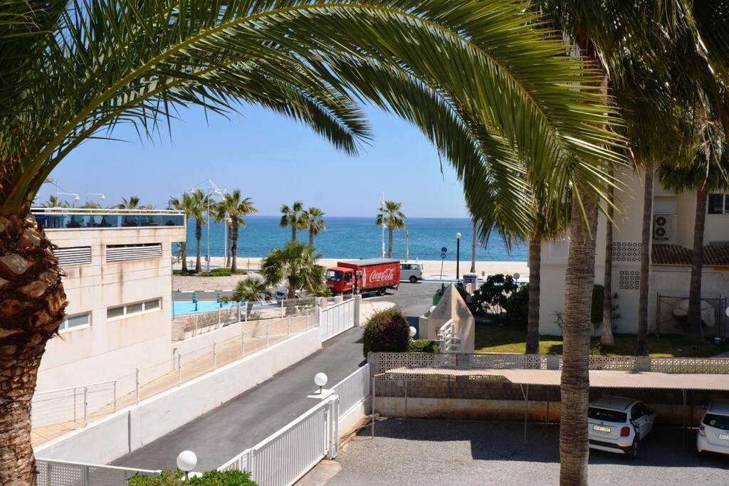 Met Zicht Op Zee, Op 40 Meter. Appartement *